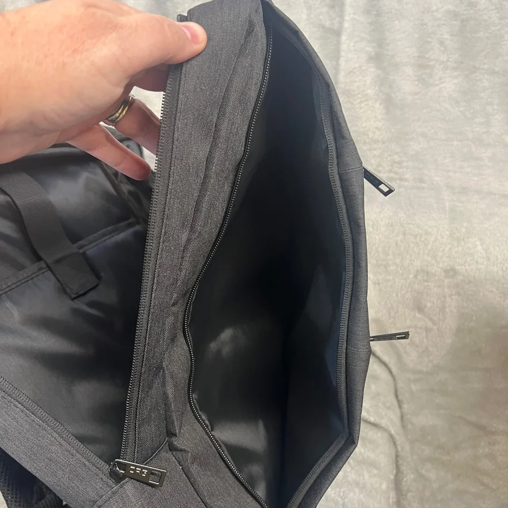 Prestige 17 Inch Laptop Backpack Black CRG-226-BK Travel Work‎ School Bag
